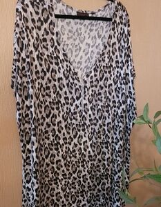 Christian Siriano  Plus Leopard Print Zippered Tunic Top